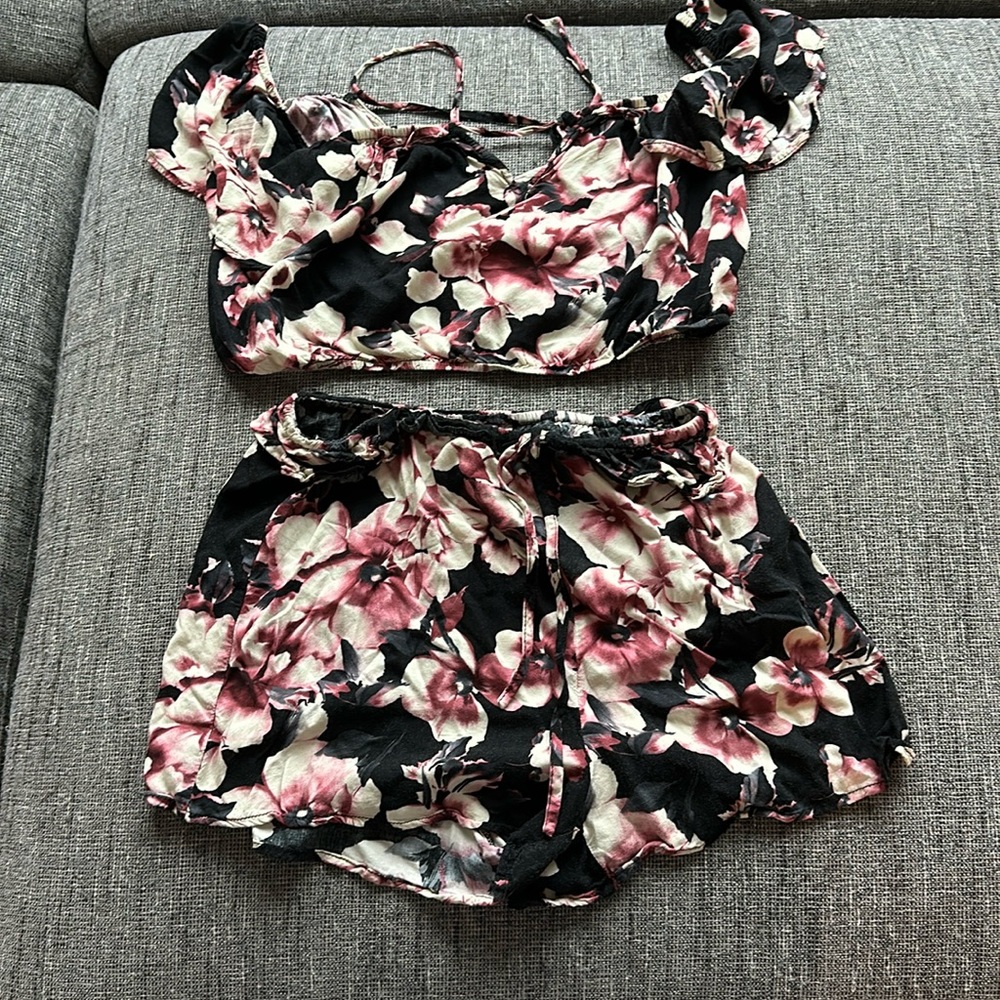 Floral print two piece outfit